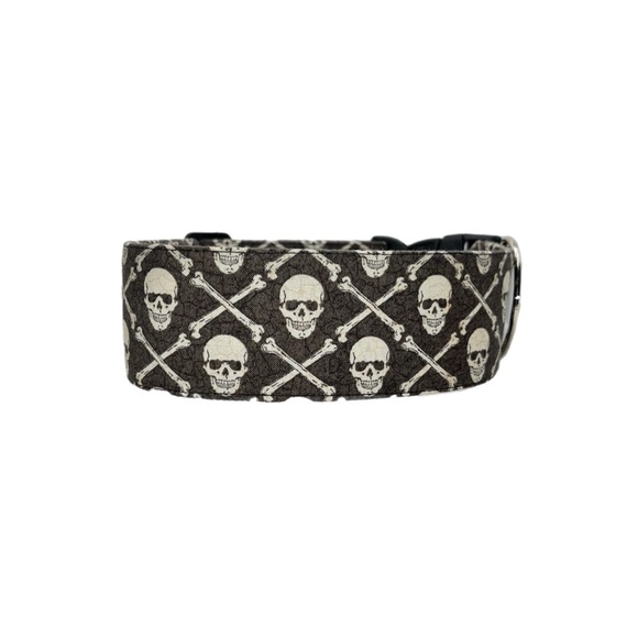 2” Dog Collar - Skull&Crossbones - Picture 1 of 9